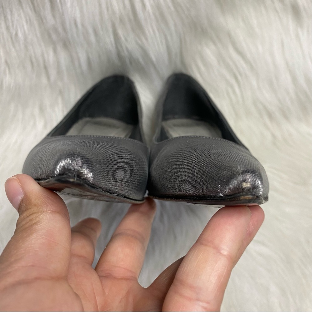Stuart Weizmann Silver Pointed Toe Heels Size 7 M - image 8